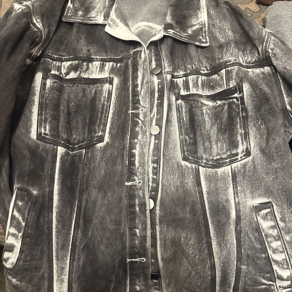 Women’s lane 201  Black and Gray Denim Jacket